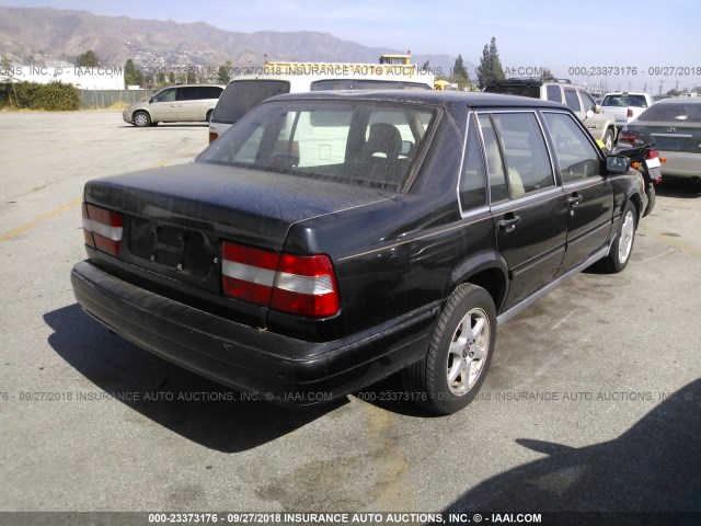 YV1KS9601W1136844 - 1998 VOLVO S90 BLACK photo 4