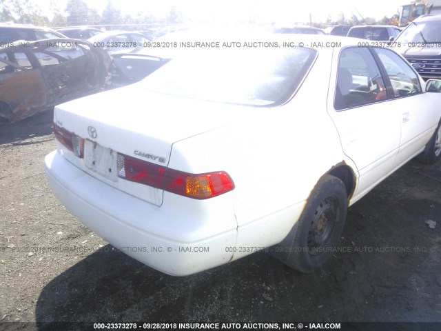 4T1BG22K91U872486 - 2001 TOYOTA CAMRY CE/LE/XLE 白色 照片 4