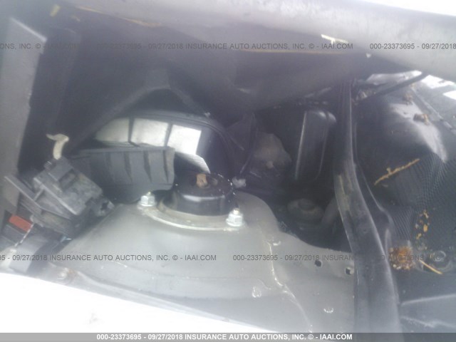 JT2BF28K2X0180075 - 1999 TOYOTA CAMRY LE/XLE GOLD photo 10