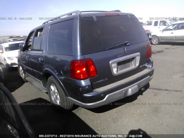 5LMFU28R53LJ30302 - 2003 LINCOLN NAVIGATOR Hellblau Foto 3