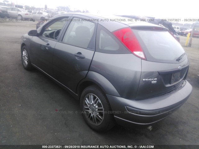 1FAHP37N57W347046 - 2007 FORD FOCUS ZX5/S/SE/SES 灰色 照片 3