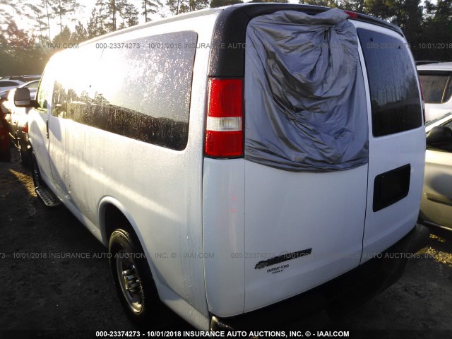 1GAWGRFG0E1102889 - 2014 CHEVROLET EXPRESS G2500 LT WHITE photo 3