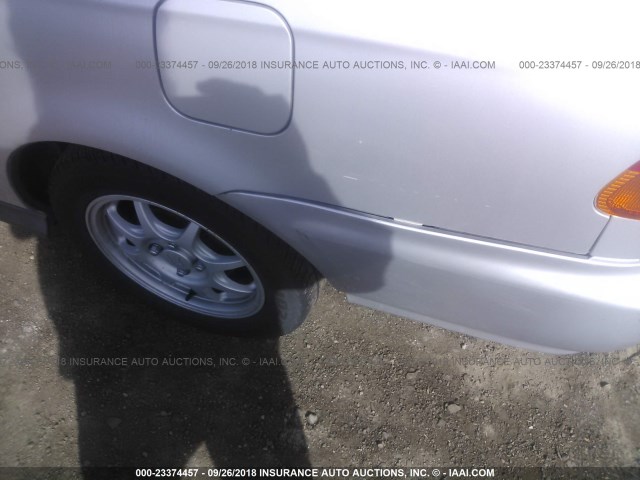 1HGEJ722XVL129350 - 1997 HONDA CIVIC HX SILVER photo 6