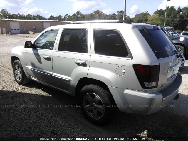 1J8HS68297C526988 - 2007 JEEP GRAND CHEROKEE OVERLAND GRAY photo 3