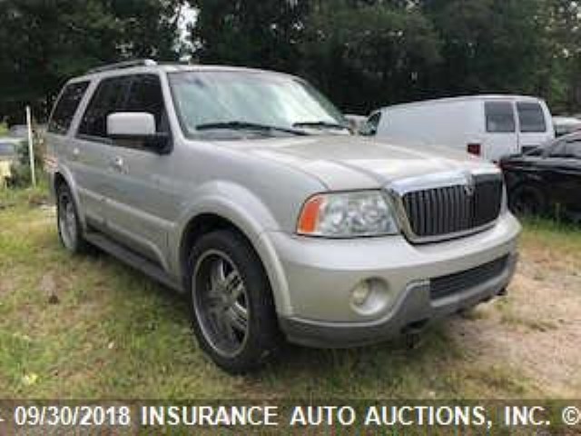 5LMFU28R63LJ24637 - 2003 LINCOLN NAVIGATOR Argent photo 1