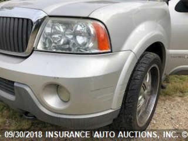 5LMFU28R63LJ24637 - 2003 LINCOLN NAVIGATOR Argent photo 6