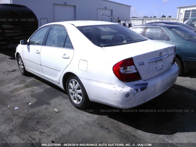 4T1BF30K62U015698 - 2002 TOYOTA CAMRY LE/XLE/SE Ақ фото 3