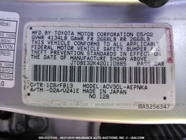 JTDBE32K420110885 - 2002 TOYOTA CAMRY LE/XLE/SE Күміс фото 9