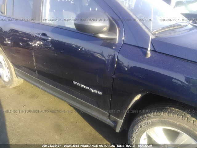 1C4NJDEB6CD659752 - 2012 JEEP COMPASS LATITUDE 深蓝色 照片 6