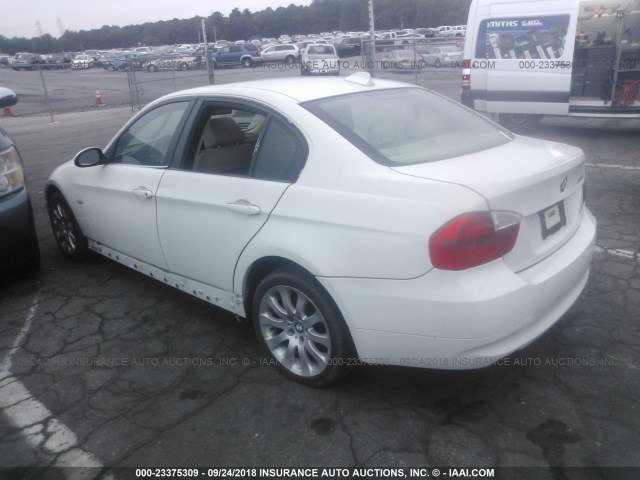 WBAVB73568VH26041 - 2008 BMW 335 I WHITE photo 3