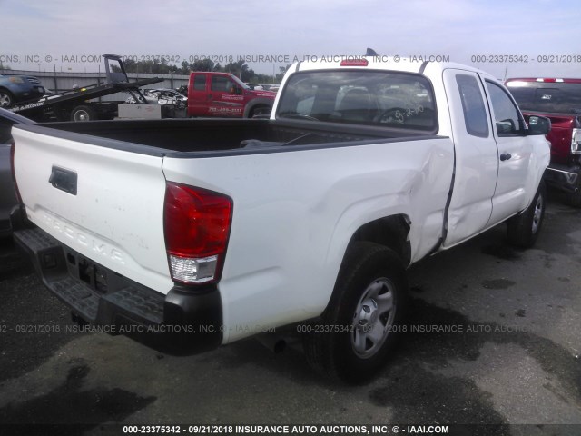5TFRX5GNXHX082713 - 2017 TOYOTA TACOMA ACCESS CAB/SR/SR5 თეთრი ფოტო 4