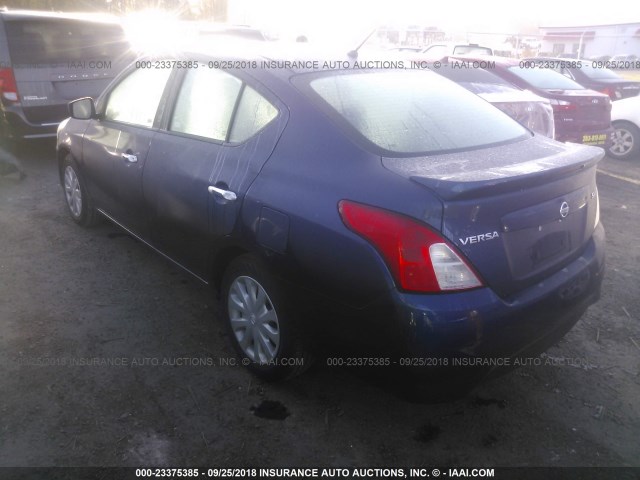 3N1CN7AP3JL811138 - 2018 NISSAN VERSA S/S PLUS/SV/SL Синій фото 3