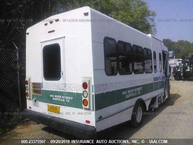 1FD4E45P08DB17657 - 2008 FORD E450 أبيض صورة 4