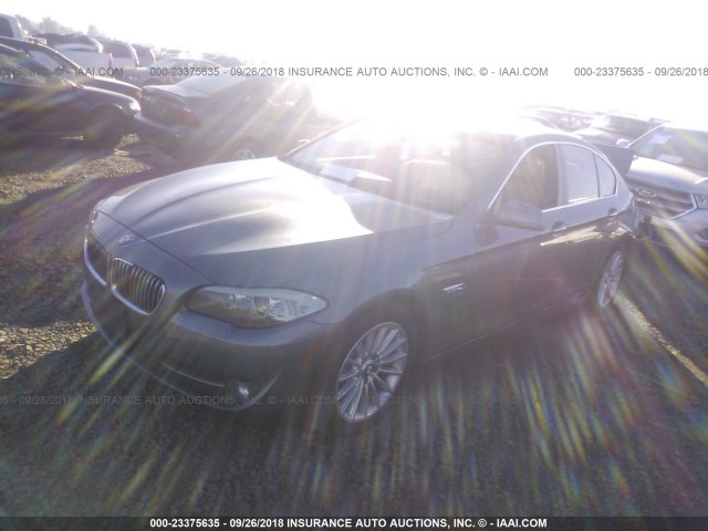 WBAFU7C58BDU53984 - 2011 BMW 535 XI SILVER photo 2