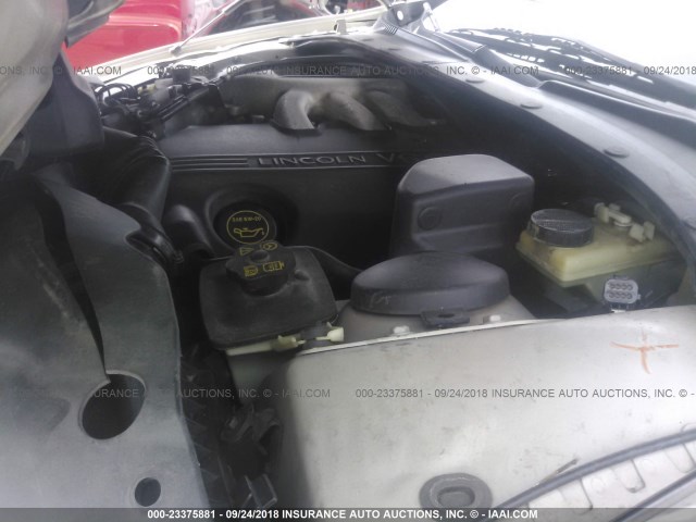 1LNHM86S02Y664717 - 2002 LINCOLN LS 棕色 照片 10