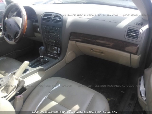 1LNHM86S02Y664717 - 2002 LINCOLN LS 棕色 照片 5