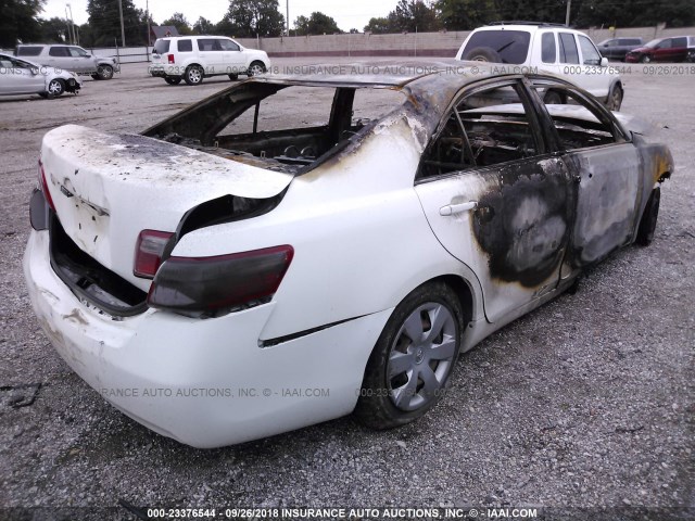 4T1BE46K98U760356 - 2008 TOYOTA CAMRY CE/LE/XLE/SE WHITE photo 4