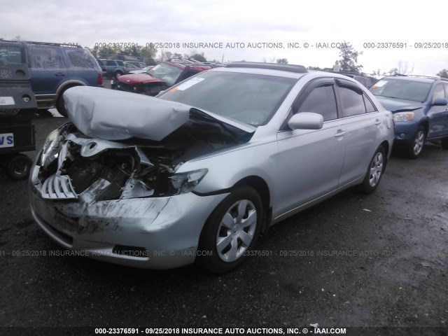 4T1BE46K37U531511 - 2007 TOYOTA CAMRY NEW GENERAT CE/LE/XLE/SE SILVER photo 2