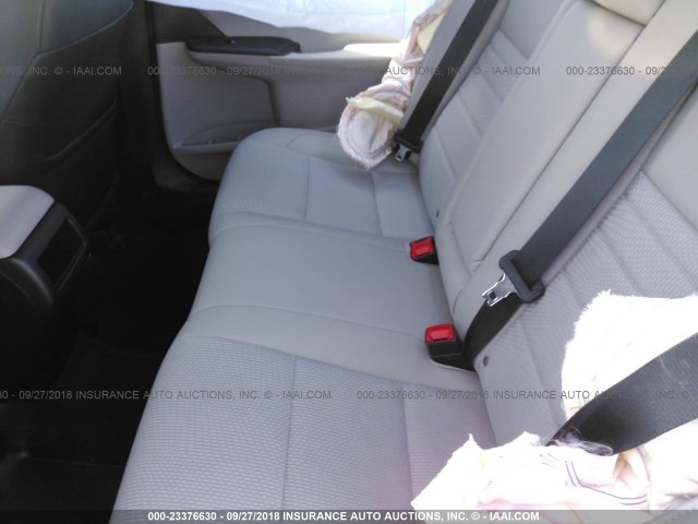 4T1BF1FK0HU343235 - 2017 TOYOTA CAMRY LE/XLE/SE/XSE 白色 照片 8