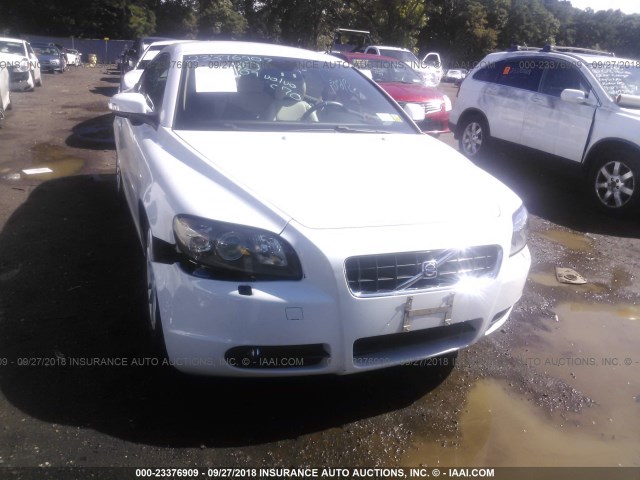 YV1MC67209J075351 - 2009 VOLVO C70 T5 WHITE photo 6