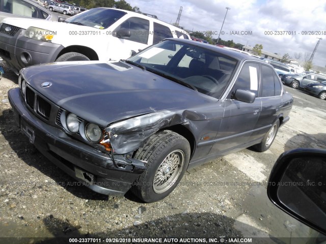 WBAHD6329SGK46902 - 1995 BMW 525 I AUTOMATIC GRAY photo 2
