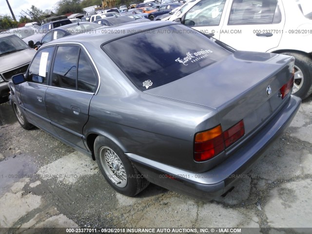 WBAHD6329SGK46902 - 1995 BMW 525 I AUTOMATIC GRAY photo 3