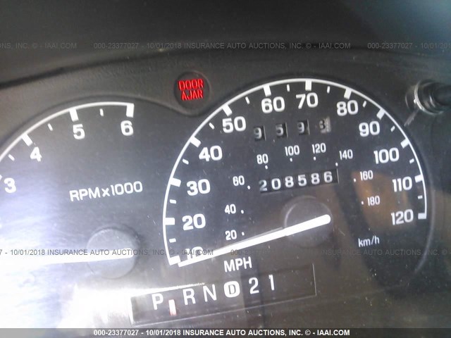 1FMDU65P2YZC57369 - 2000 FORD EXPLORER LIMITED 灰色 照片 7