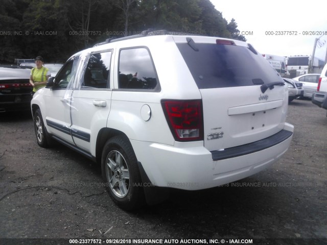 1J4GR48KX6C133612 - 2006 JEEP GRAND CHEROKEE LAREDO/COLUMBIA/FREEDOM 白色 照片 3