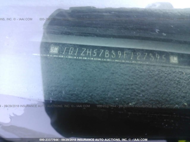 1G1ZH57B39F127395 - 2009 CHEVROLET MALIBU 1LT WHITE photo 9