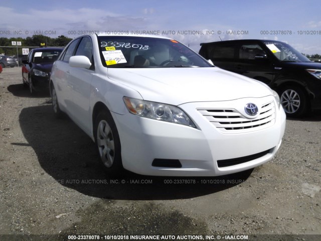 4T1BE46K98U758803 - 2008 TOYOTA CAMRY CE/LE/XLE/SE WHITE photo 1