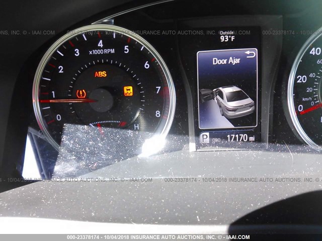 4T1BF1FK2HU395823 - 2017 TOYOTA CAMRY LE/XLE/SE/XSE 银色 照片 7