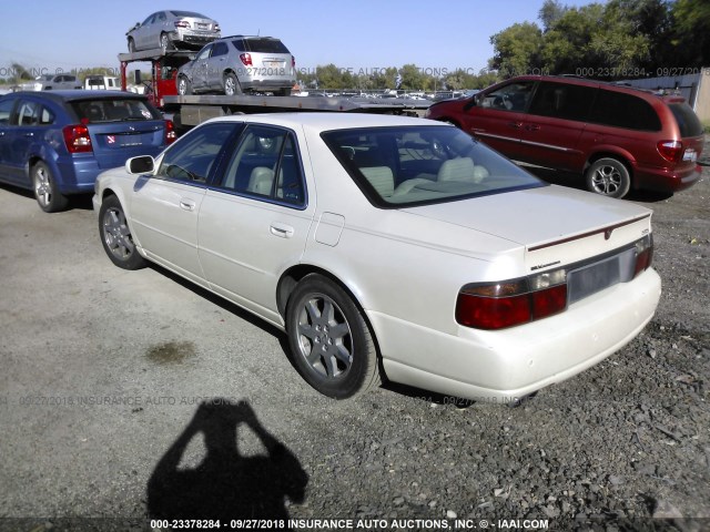 1G6KY54912U175458 - 2002 CADILLAC SEVILLE STS WHITE photo 3