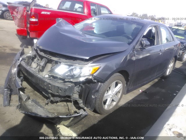 4T1BF1FK5EU443861 - 2014 TOYOTA CAMRY L/SE/LE/XLE Boz foto 2