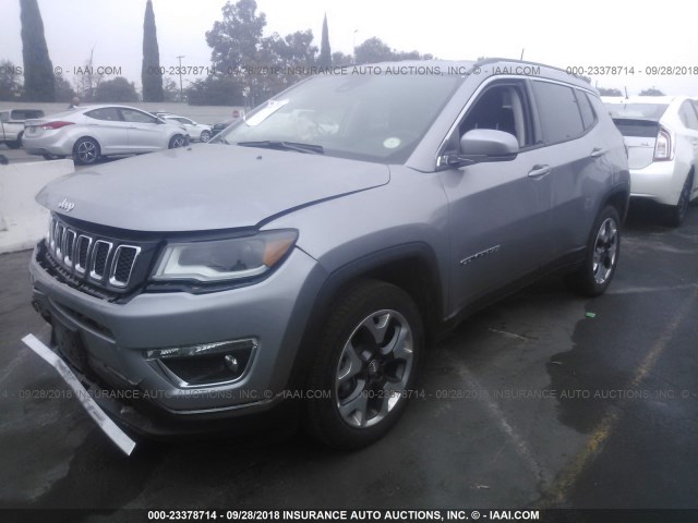 3C4NJDCB0JT442319 - 2018 JEEP COMPASS LIMITED SILVER photo 2