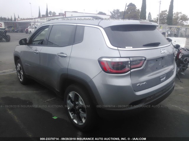 3C4NJDCB0JT442319 - 2018 JEEP COMPASS LIMITED SILVER photo 3