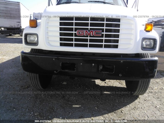 1GDJ7H1C1XJ506184 - 1999 GMC C7500 C7H042 WHITE photo 7