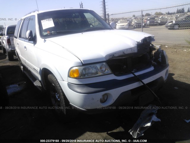 5LMPU28L9WLJ22725 - 1998 LINCOLN NAVIGATOR WHITE photo 1