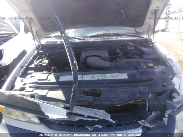 5LMPU28L9WLJ22725 - 1998 LINCOLN NAVIGATOR WHITE photo 10