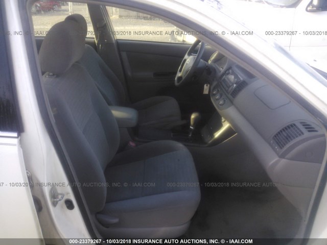 4T1BE32K86U653330 - 2006 TOYOTA CAMRY LE/XLE/SE WHITE photo 5