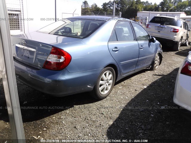 4T1BF30K84U582398 - 2004 TOYOTA CAMRY LE/XLE/SE 蓝色 照片 4