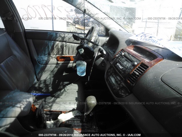 4T1BF30K84U582398 - 2004 TOYOTA CAMRY LE/XLE/SE 蓝色 照片 5