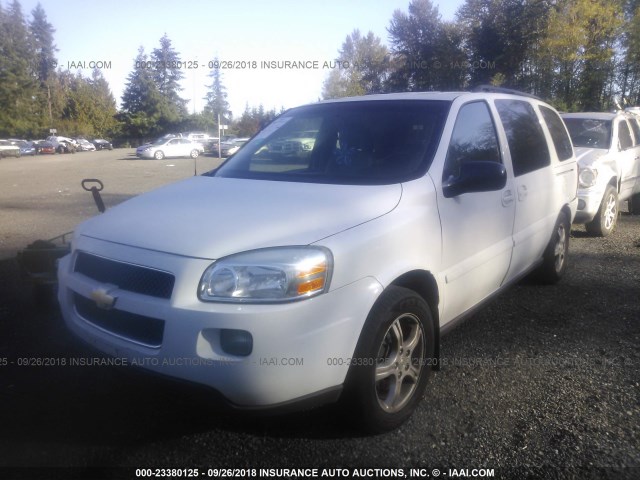 1GNDV23L15D211719 - 2005 CHEVROLET UPLANDER LS WHITE photo 2