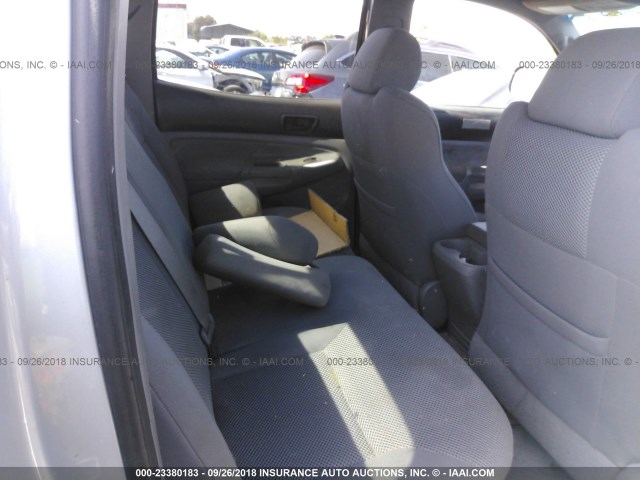 5TELU42N76Z267453 - 2006 TOYOTA TACOMA DOUBLE CAB 银色 照片 8