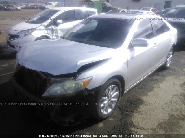 4T1BF3EK0AU097211 - 2010 TOYOTA CAMRY SE/LE/XLE 银色 照片 2