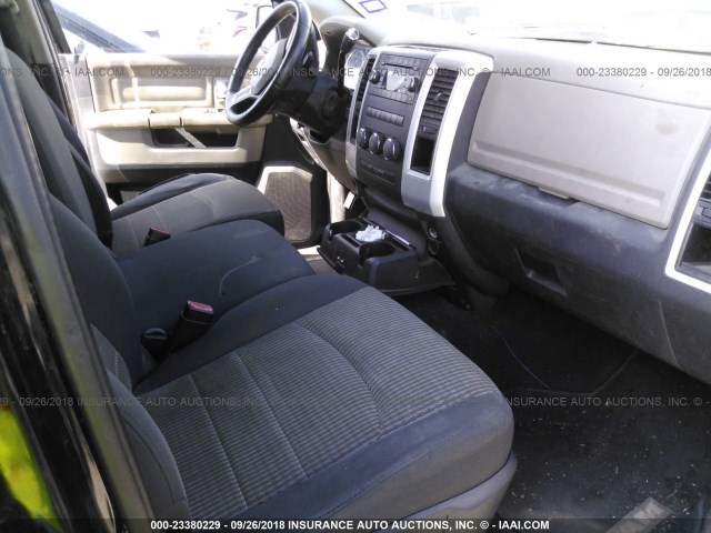 1D3HB18P69S762942 - 2009 DODGE RAM 1500 BLACK photo 5