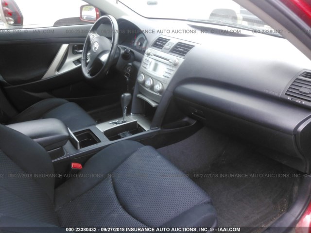 4T1BF3EK6AU069753 - 2010 TOYOTA CAMRY SE/LE/XLE 红色 照片 5