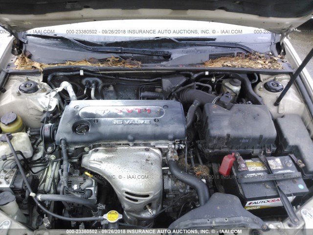 4T1BE32K52U011934 - 2002 TOYOTA CAMRY LE/XLE/SE BEIGE photo 10