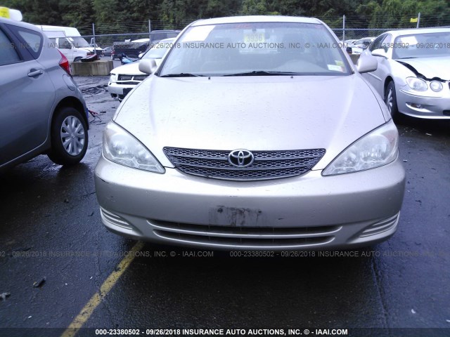 4T1BE32K52U011934 - 2002 TOYOTA CAMRY LE/XLE/SE BEIGE photo 6
