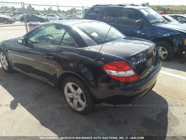 WDBWK54F96F094366 - 2006 MERCEDES-BENZ SLK 280 BLACK photo 3