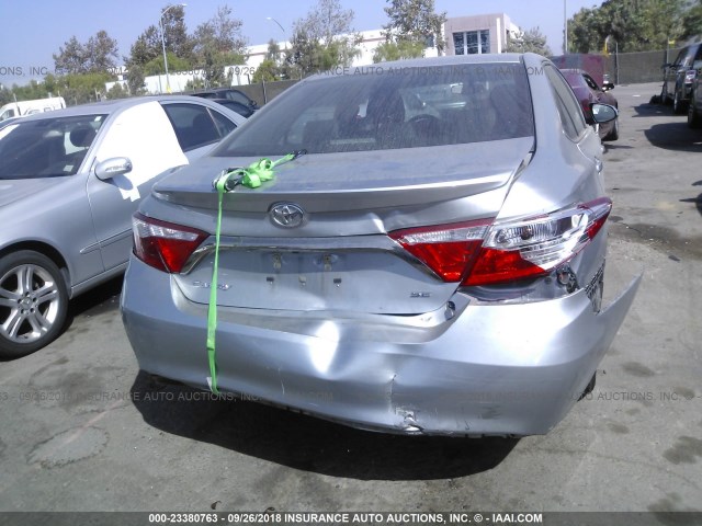 4T1BF1FKXFU984552 - 2015 TOYOTA CAMRY LE/XLE/SE/XSE SILVER photo 6